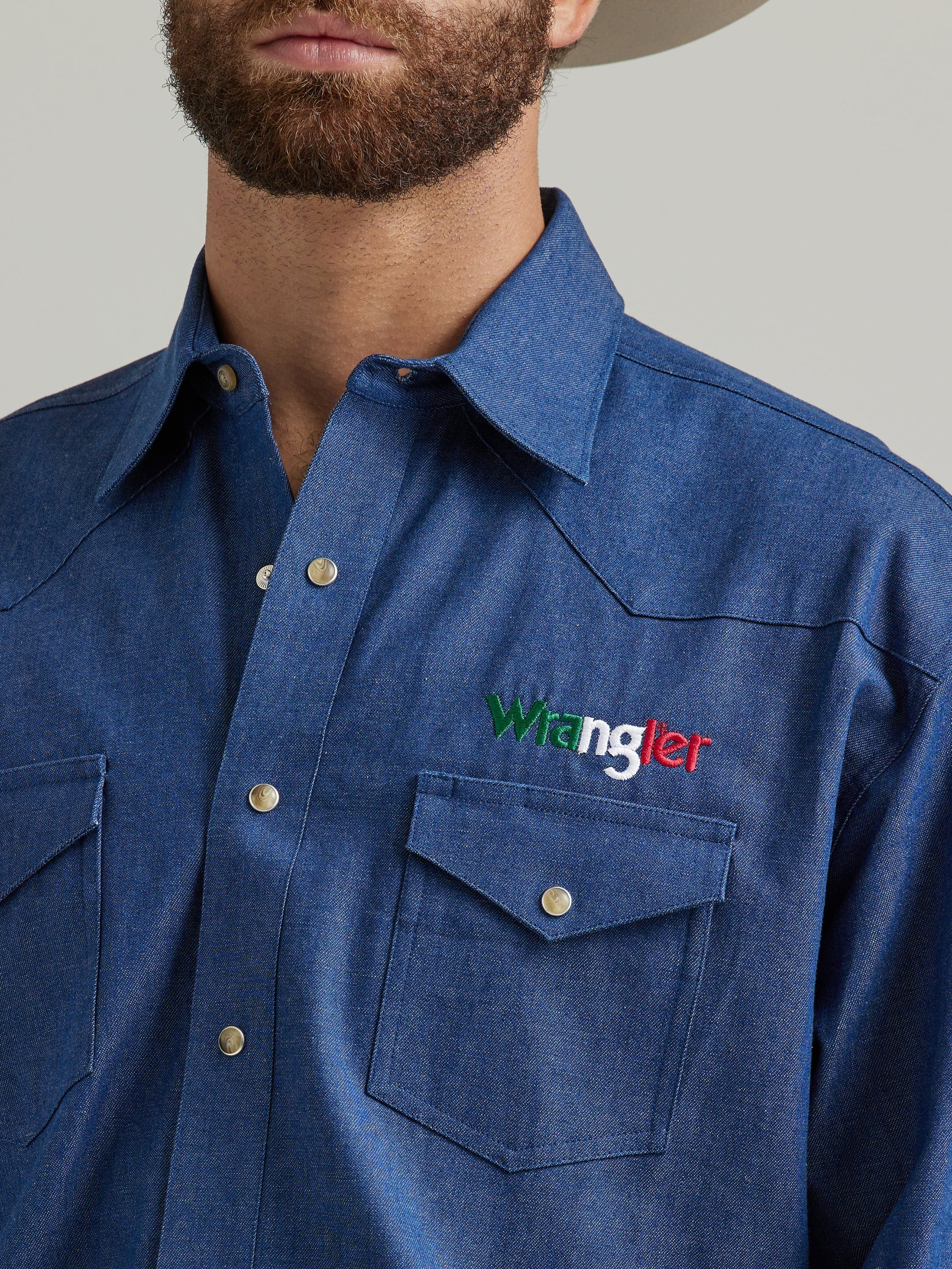 Wrangler Men's Logo Mexico Indigo Denim Long Sleeve Western Snap Shirt 112324642 - Image 2