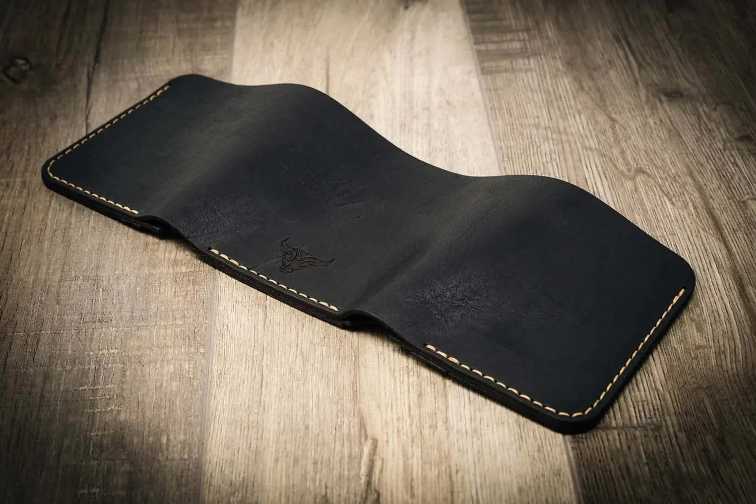 Bull Sheath Leather Men's The Trinity Trifold Wallet Black - Image 6