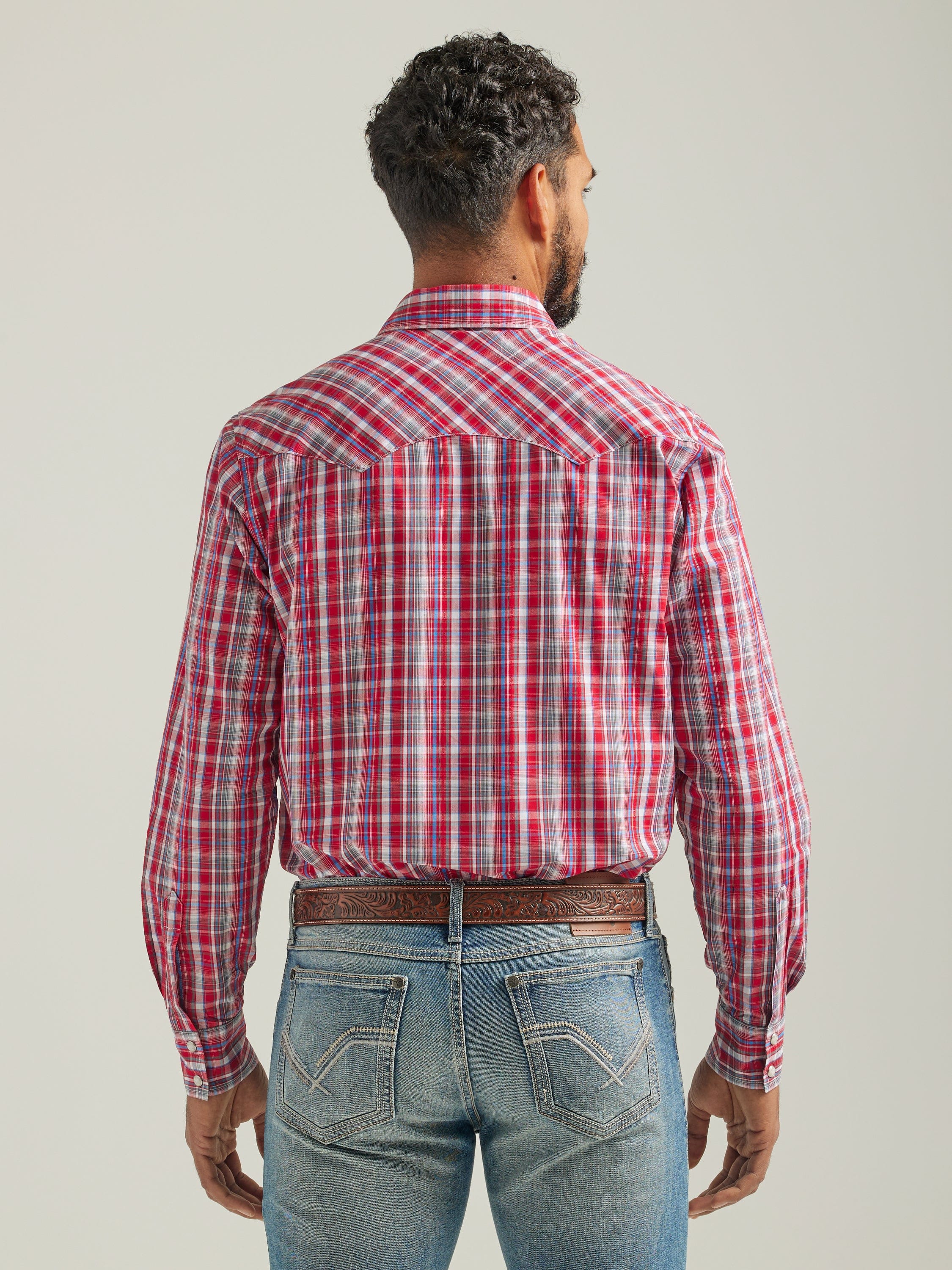 Wrangler Men's Fashion Med Red Long Sleeve Western Snap Plaid Shirt 112324666 - Image 2